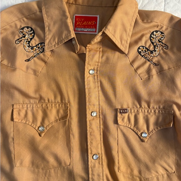 Ely Plains Men's Tan Casual Button Down Shirt - Picture 1 of 9